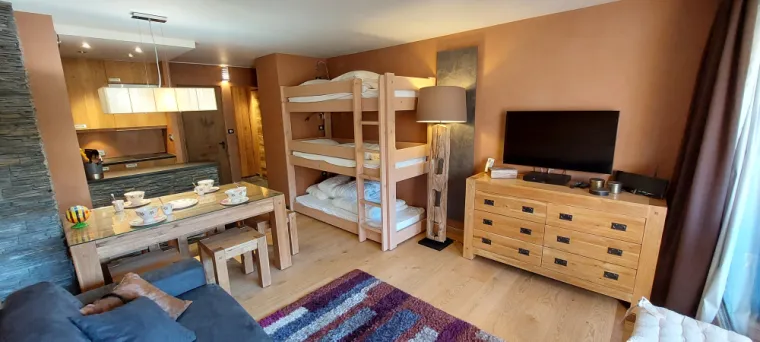 Location studio, Avoriaz, AVORIAZ LOCATION